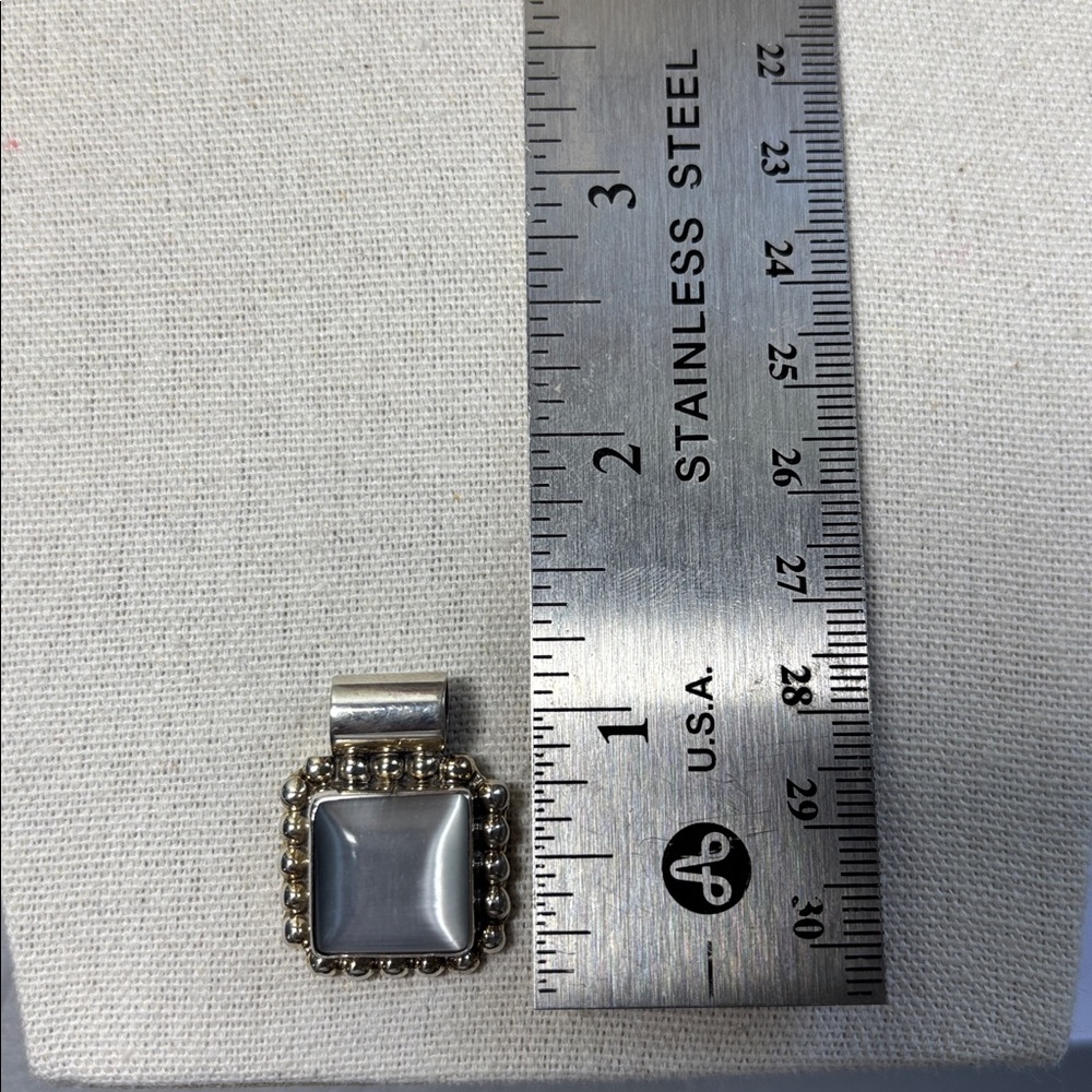 VTG Mexico .925 Sterling Silver Grayish Gem Square Beaded Edge Slider Pendant - Picture 6 of 6